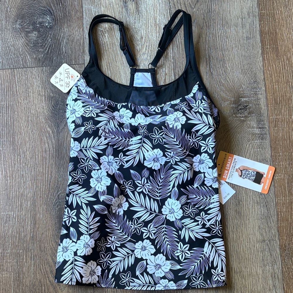 ZeroXposur Black and White Crescent Tankini Small NWT